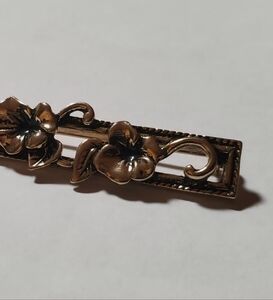Floral Gold Tone Brooch
